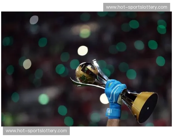 诺坎普的谢幕礼：当C罗在巴萨主场再次起跳，绝代双骄的最后华尔章